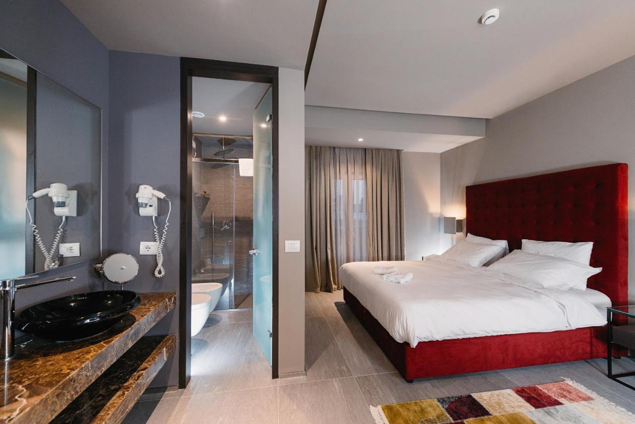 Hotel Egnatia Bërxull Екстериор снимка