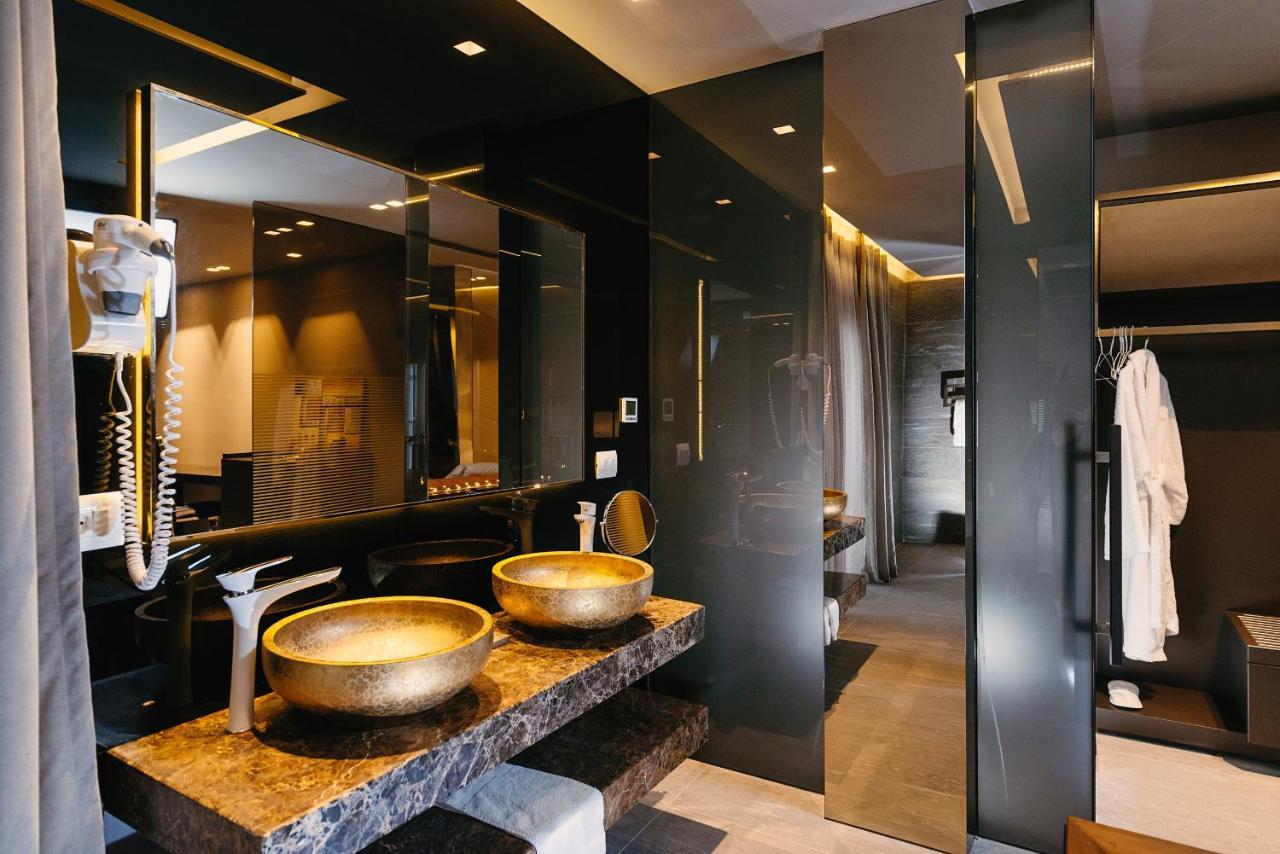 Hotel Egnatia Bërxull Екстериор снимка
