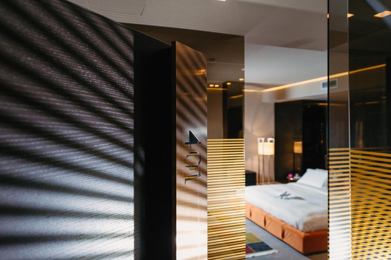 Hotel Egnatia Bërxull Екстериор снимка