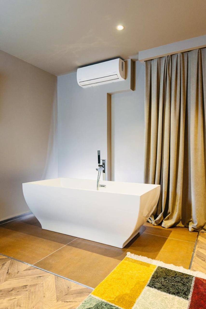 Hotel Egnatia Bërxull Екстериор снимка